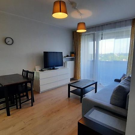 Ursa - Wygodny Apartament I Bezplatny Parking Na Miejscu Apartman Varsó Kültér fotó
